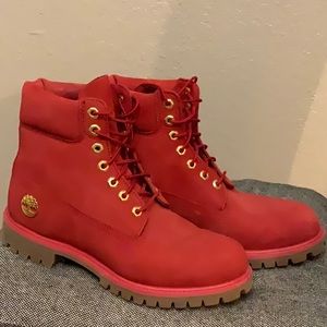 Red Timberlands